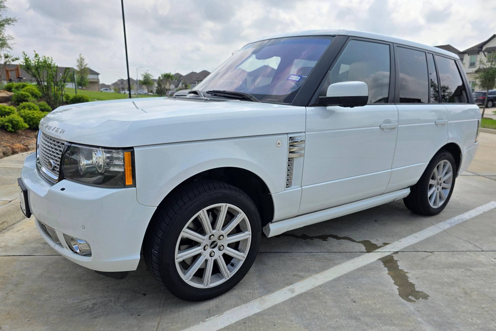 2012 Land Rover Range Rover sold for $14,250