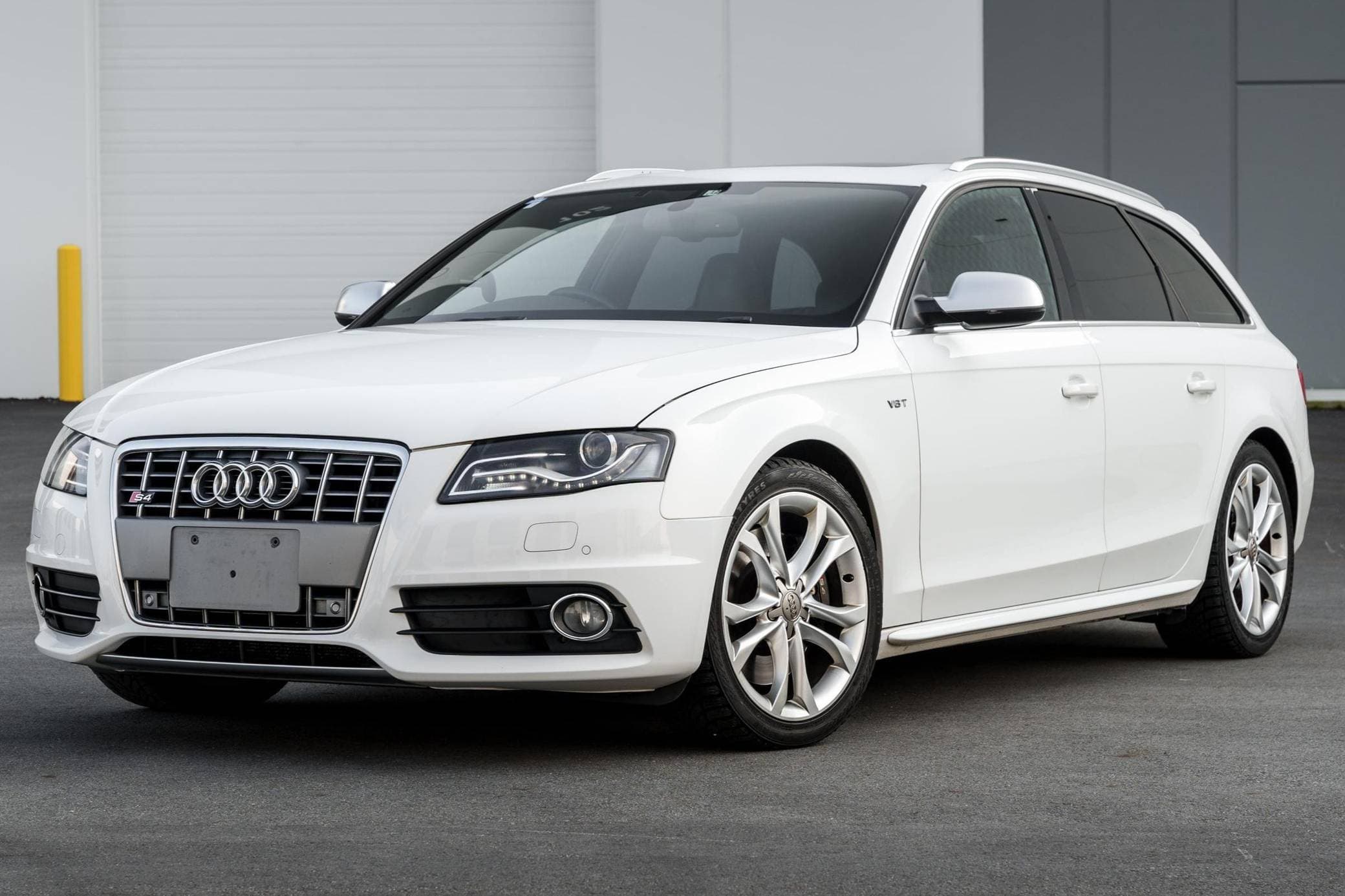 2009 Audi B8 S4 sold for $10,500