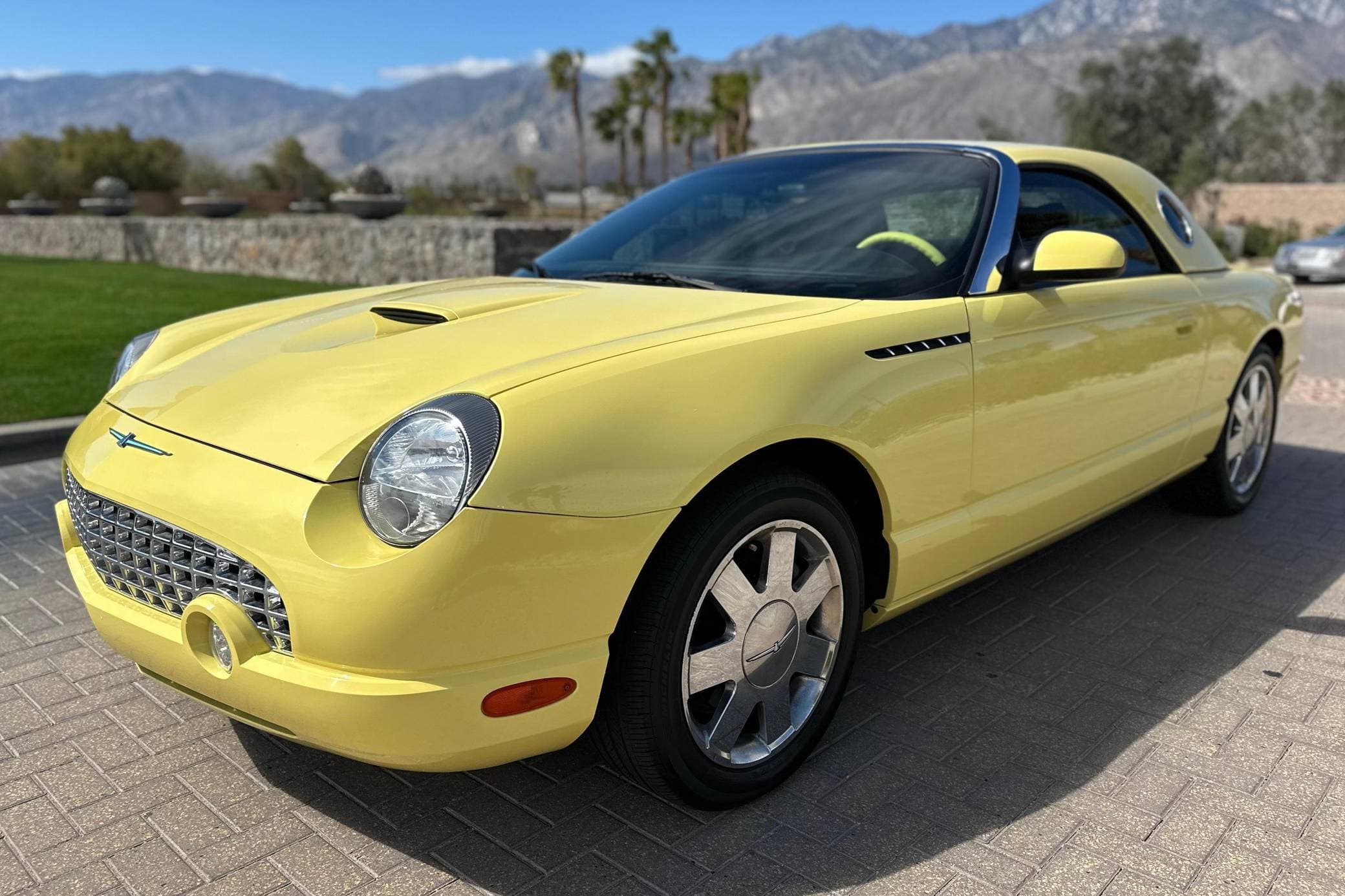 2002 Ford Thunderbird sold for $14,800