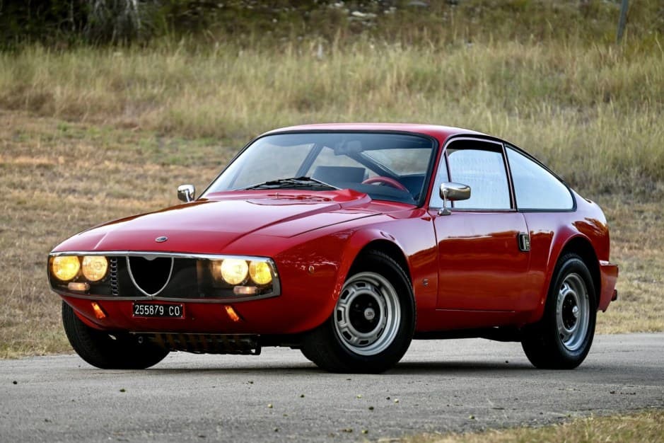 1970 Alfa Romeo 105/115 Series Coupe sold for $43,000