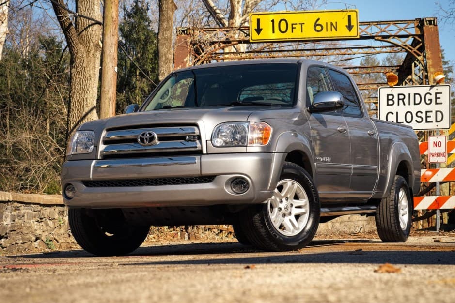 2005 Toyota Tundra (XK30/XK40 2000-2006) sold for $24,000