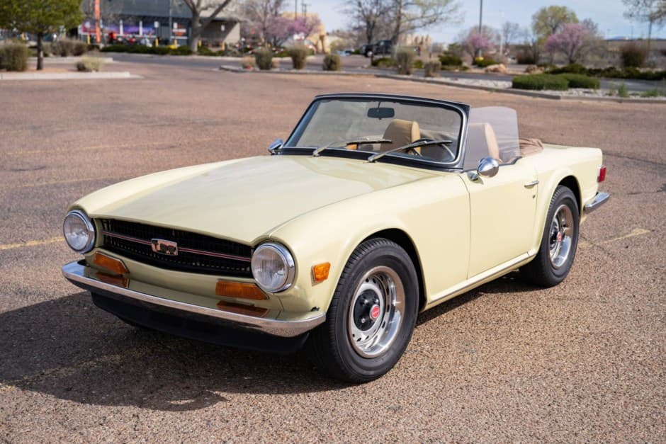 1971 Triumph TR6 sold for $17,000