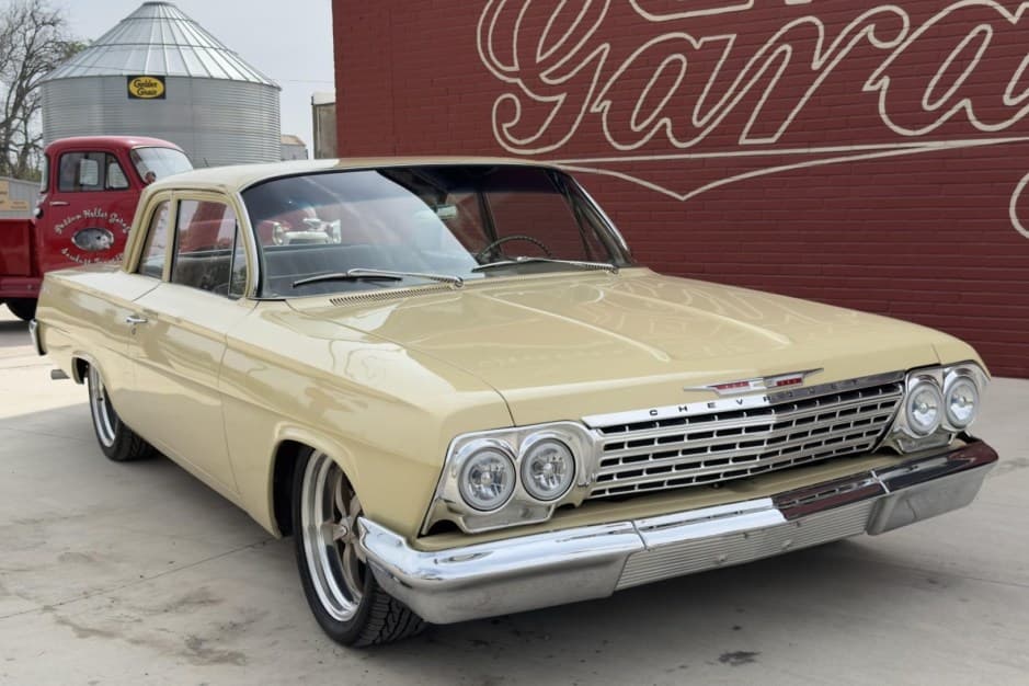 1962 Chevrolet Bel Air sold for $46,556