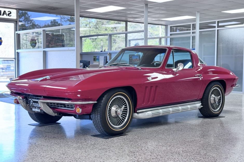 1966 Chevrolet Corvette C2 sold for $71,500