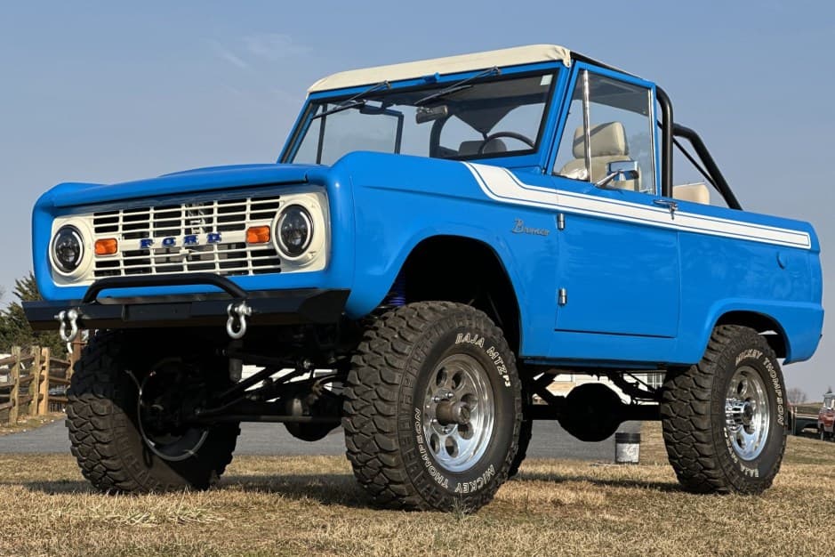1967 Ford Bronco U13/U14/U15 1966-1977 sold for $68,000