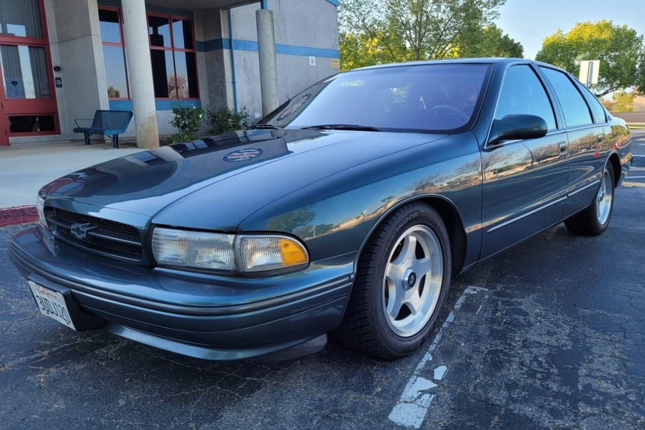 1996 Chevrolet Impala SS (1994-1996) sold for $15,750