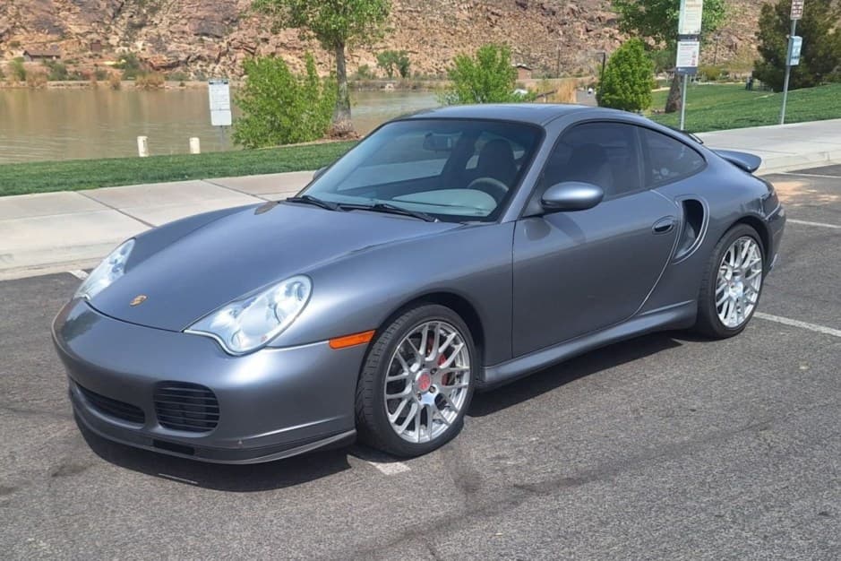 2001 Porsche 996 Turbo sold for $39,000