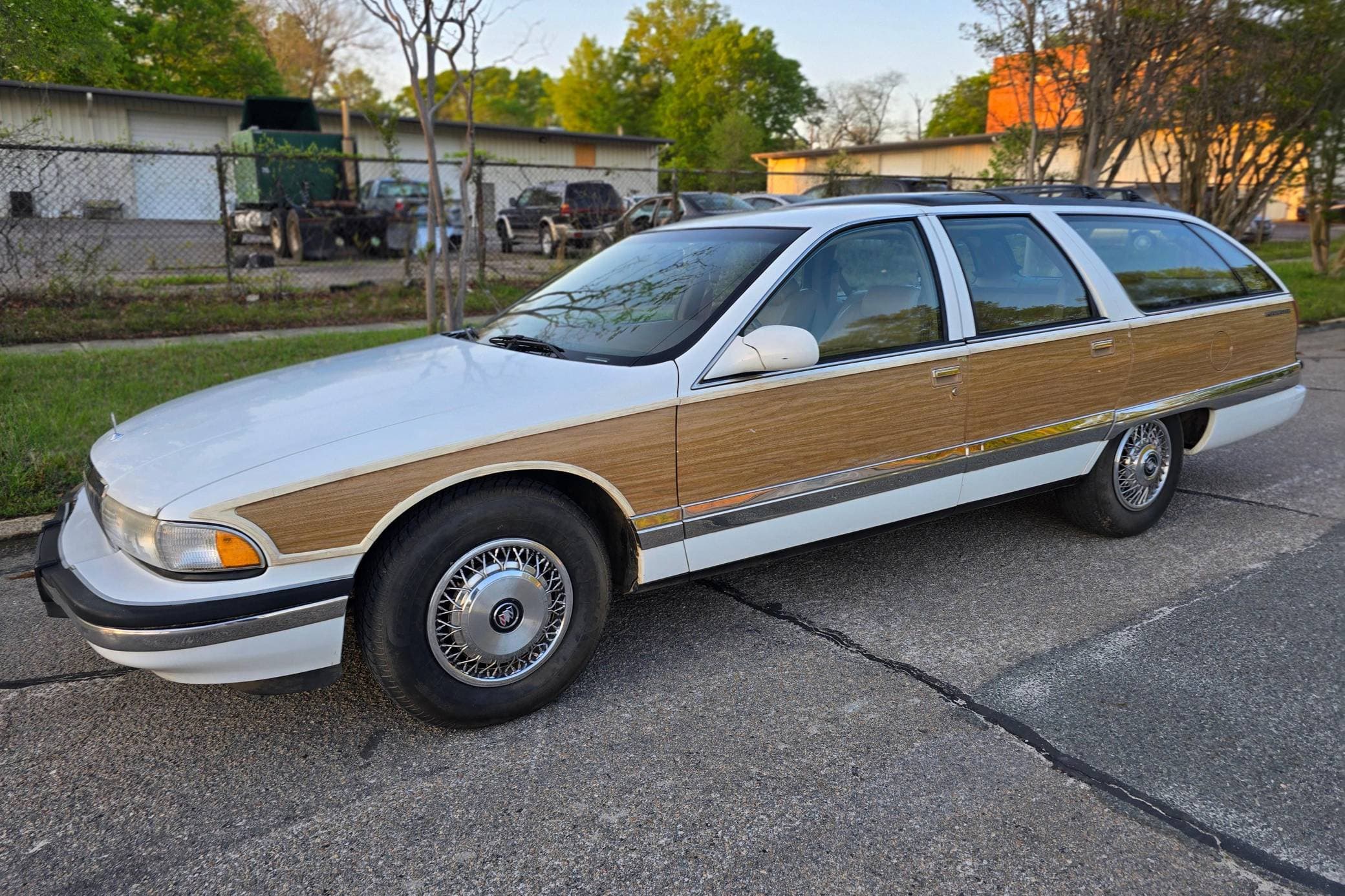 1995 Buick Roadmaster sold for $6,200