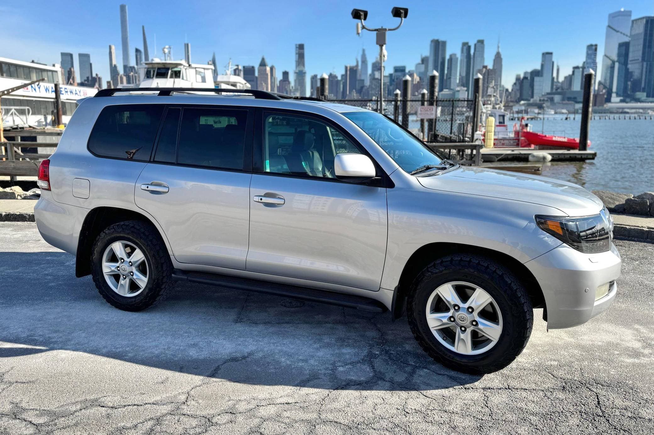 2008 Toyota Land Cruiser sold for $14,450