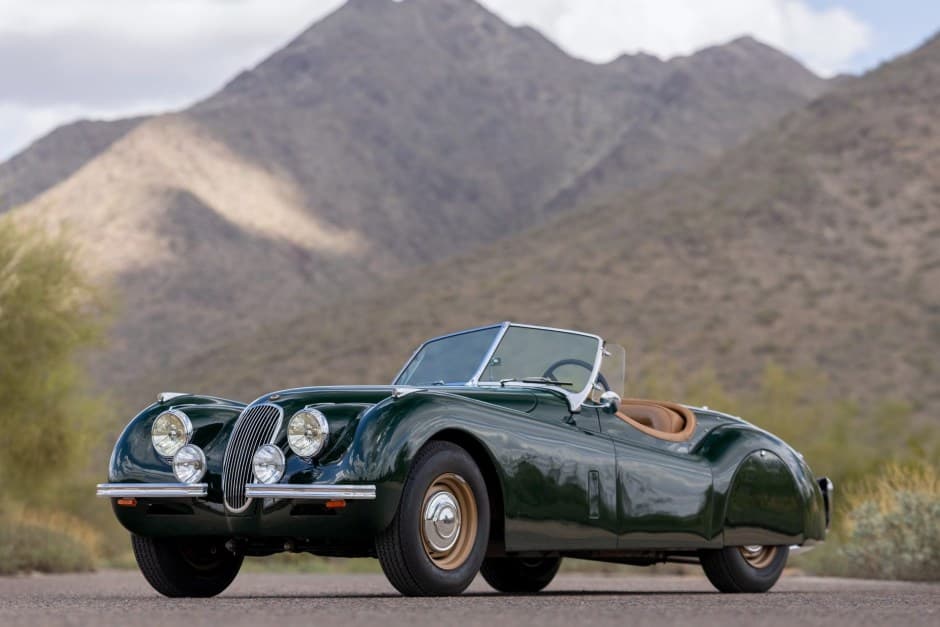 1952 Jaguar XK120 sold for $70,000