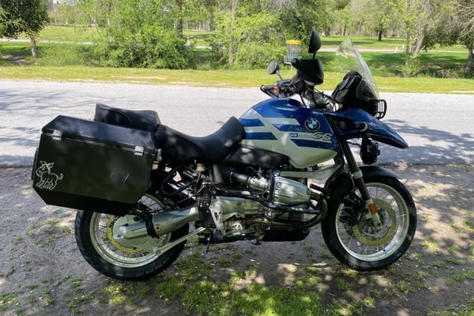 2004 BMW R1150GS sold for $4,450