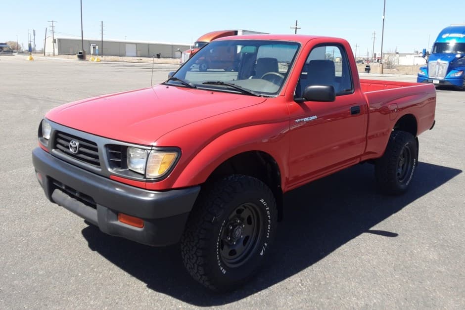 1997 Toyota Tacoma (N1X0 1995-2005) sold for $15,300
