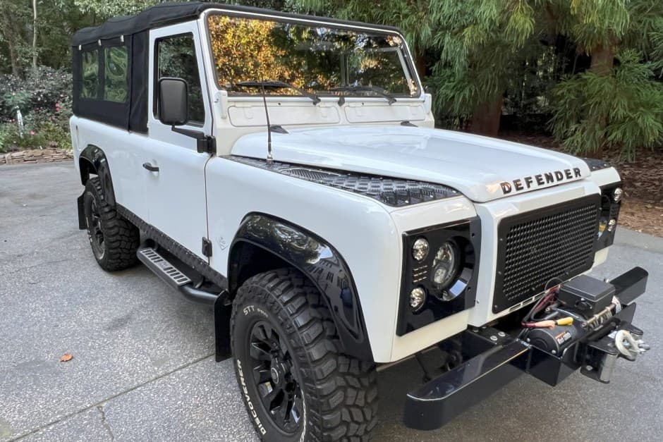 1992 Land Rover 110 / Defender 110 (Euro Spec) sold for $91,000