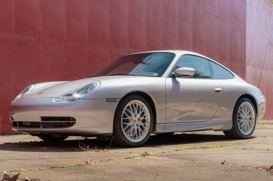 2001 Porsche 996 911 (Non-Turbo/GT2/GT3) sold for $35,500