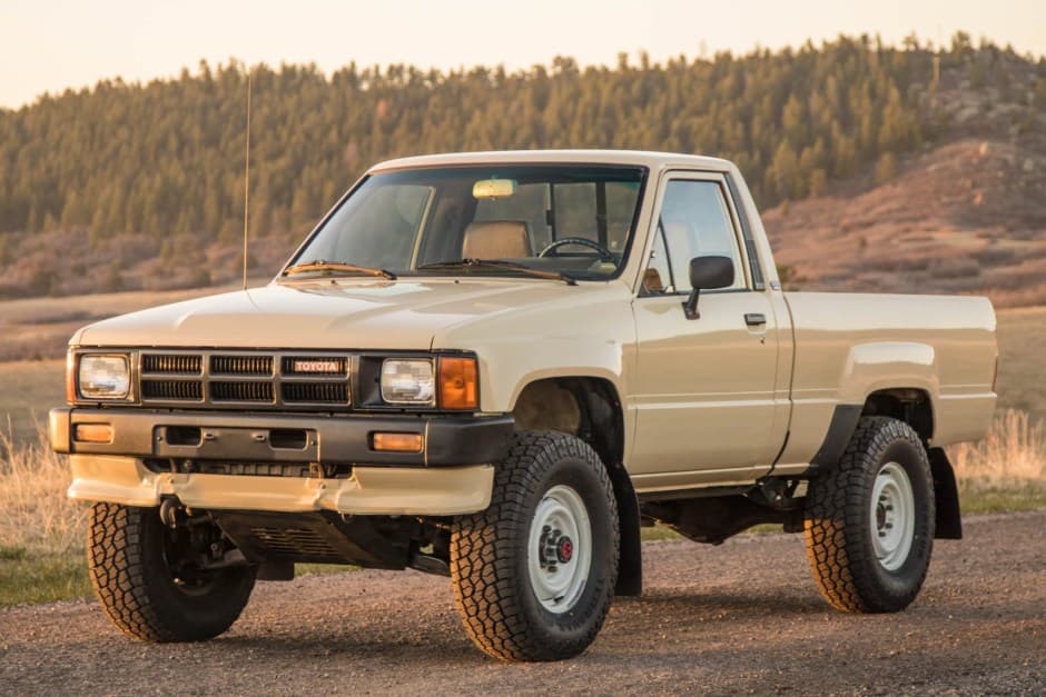 1986 Toyota Pickup (N50/N60/N70 1984-1988) sold for $22,000