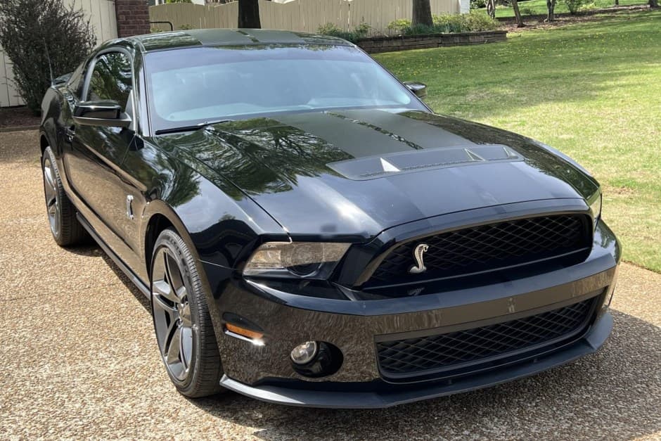 2010 Ford Mustang S197 2005-2014 sold for $28,000
