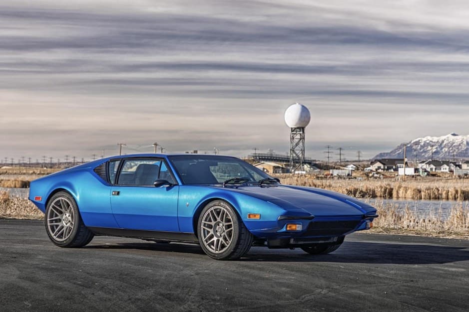 1973 DeTomaso Pantera sold for $144,000