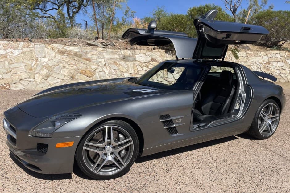 2011 Mercedes-Benz SLS AMG sold for $195,000