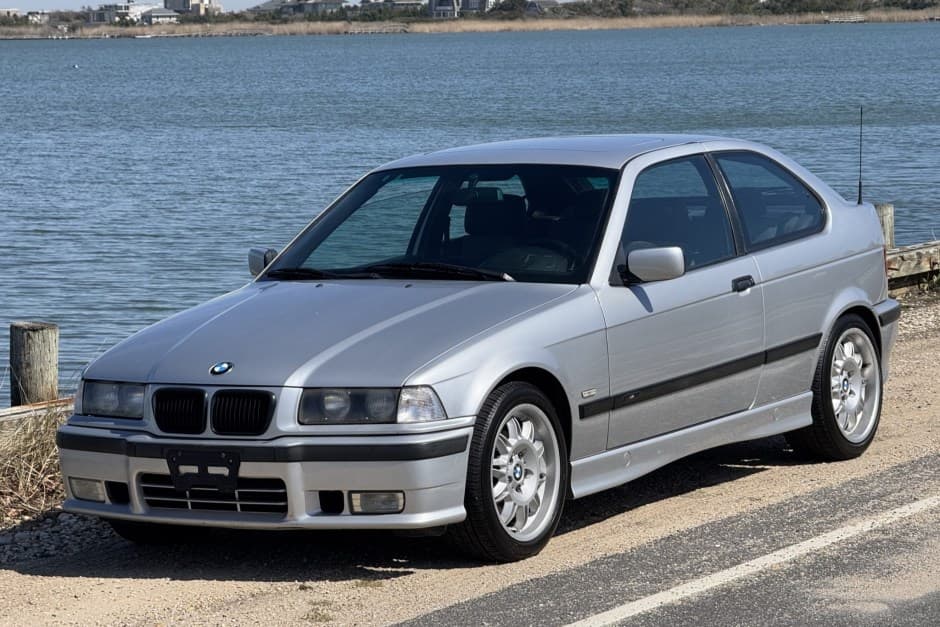 1999 BMW E36/5 ti Compact sold for $4,500
