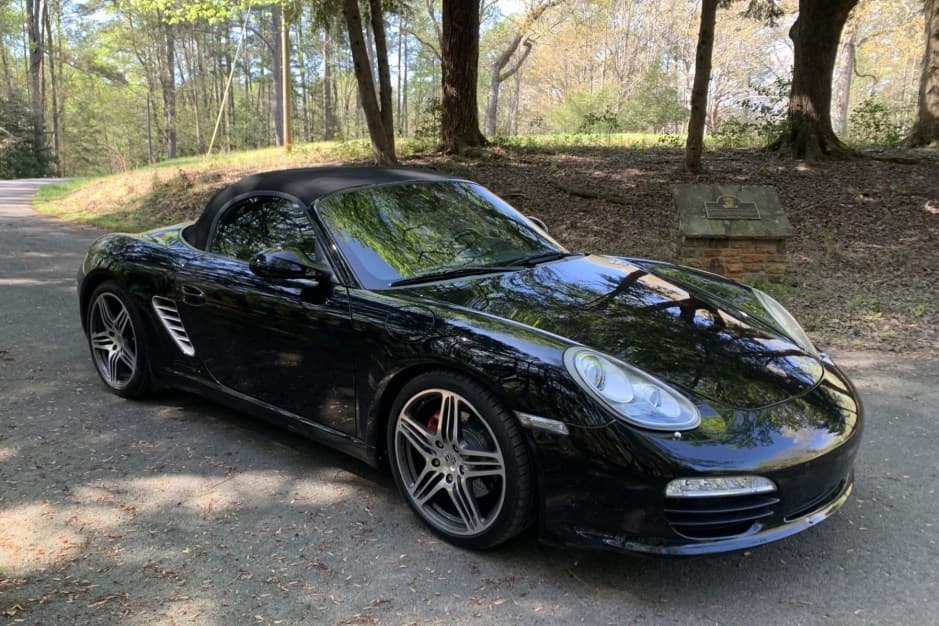 2010 Porsche 987 Boxster sold for $27,000