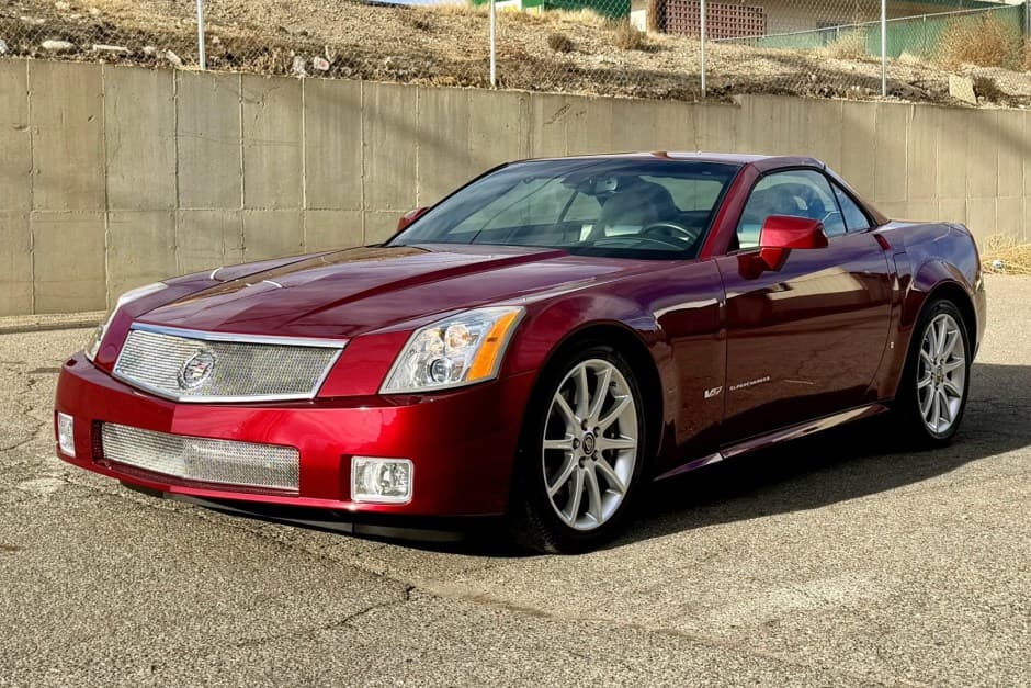 2006 Cadillac XLR sold for $60,500