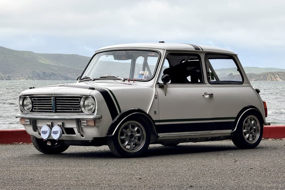 1971 Mini Mk III-Mk V sold for $33,333