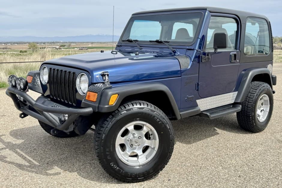 2001 Jeep Wrangler TJ (1997-2006) sold for $12,750