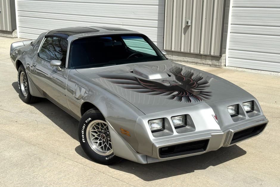 1979 Pontiac Firebird (1970-1981) sold for $41,500