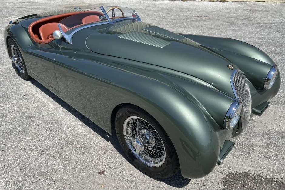 1953 Jaguar XK120 sold for $180,000