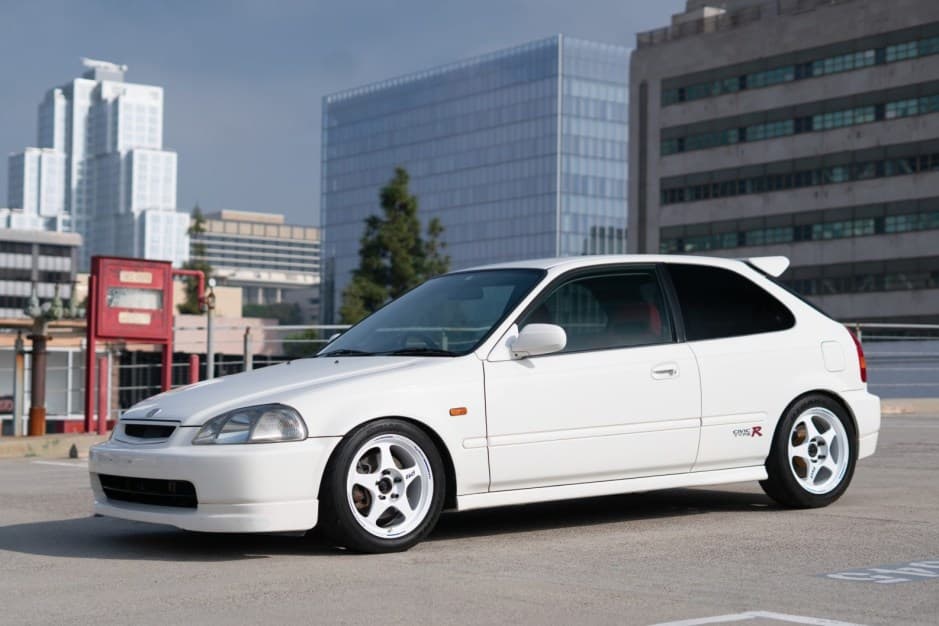 1997 Honda Civic Type R sold for $32,000