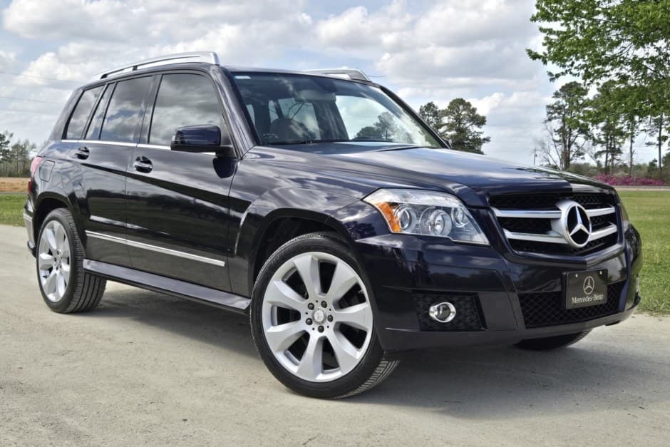 2010 Mercedes-Benz X204 GLK-Class sold for $12,150