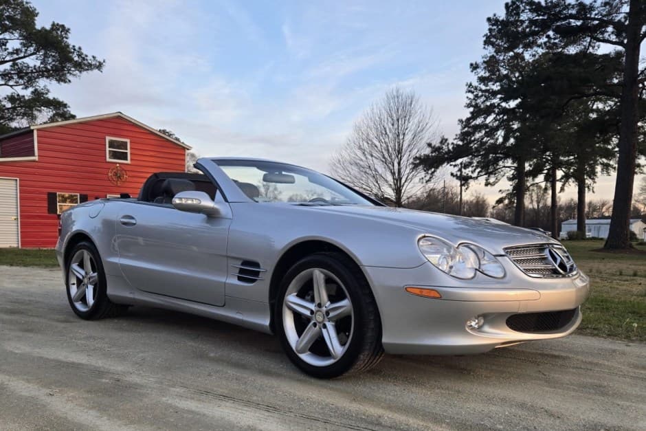 2003 Mercedes-Benz R230 SL sold for $15,500