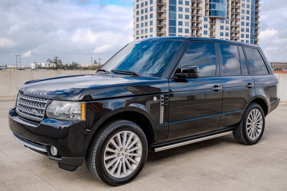 2011 Land Rover Range Rover L322 sold for $21,000