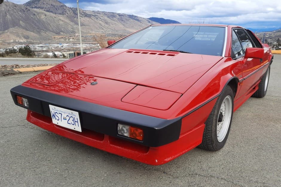 1983 Lotus Esprit sold for $23,350