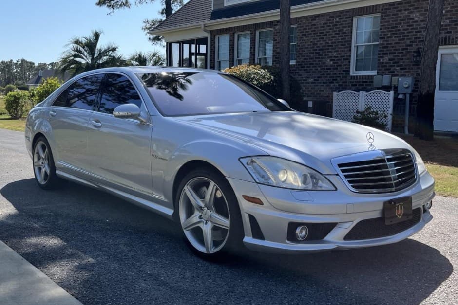2007 Mercedes-Benz W221 S-Class sold for $19,500