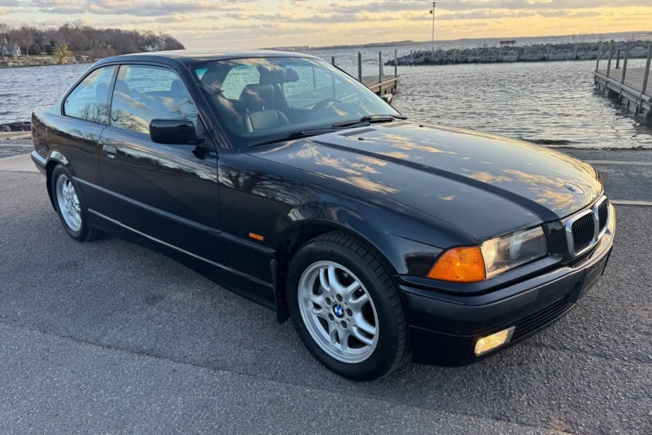 1998 BMW E36 3-Series sold for $6,023