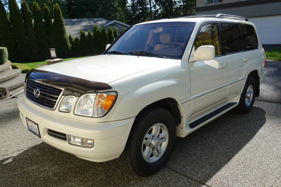 1999 Lexus LX470 sold for $30,500