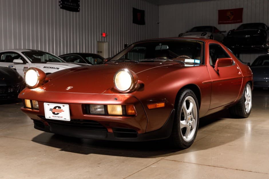 1986 Porsche 928 sold for $21,501