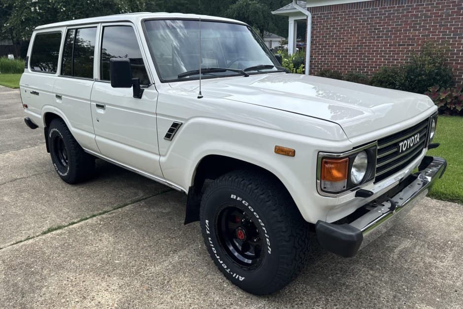1984 Toyota Land Cruiser 60-Series sold for $24,450