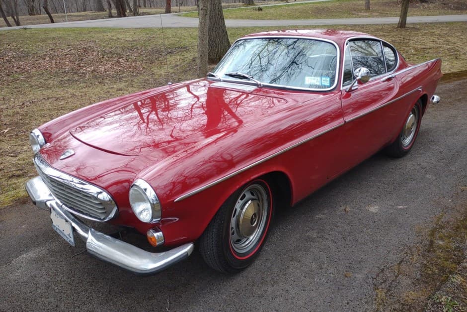 1967 Volvo P1800/1800 sold for $15,250