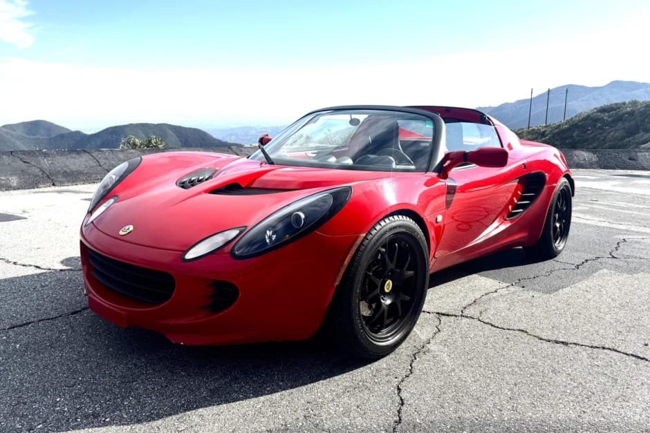 2005 Lotus Elise sold for $38,000