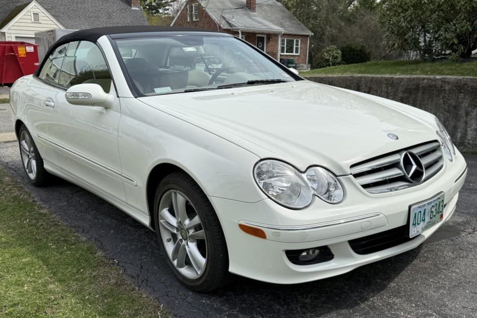 2008 Mercedes-Benz CLK-Class sold for $9,100