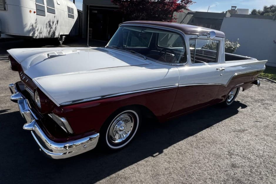 1957 Ford Ranchero sold for $20,250