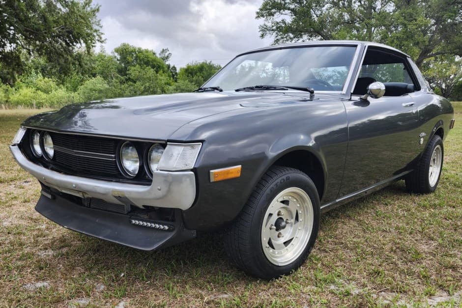 1975 Toyota Celica sold for $9,300