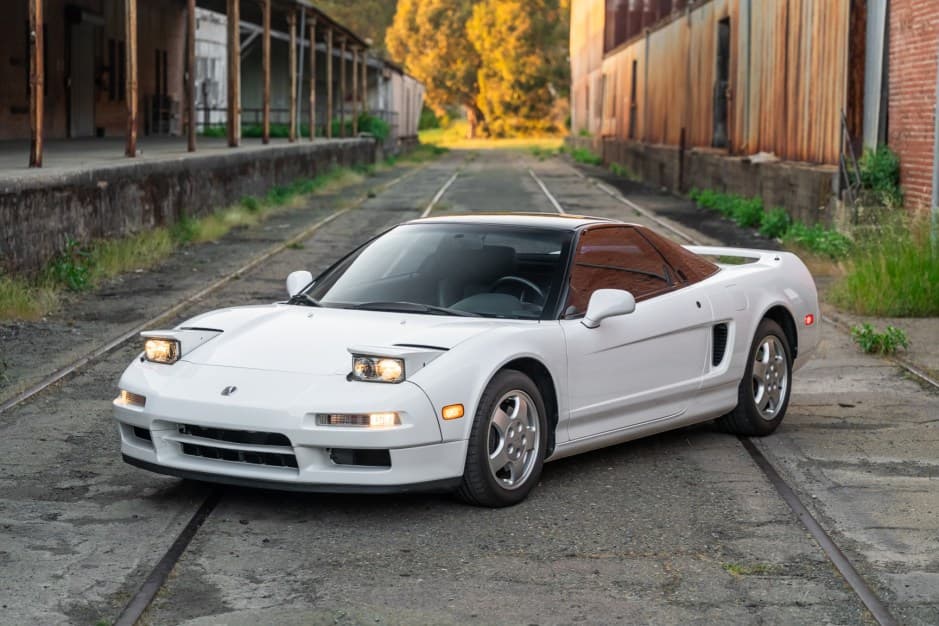 1992 Acura NSX NA1 sold for $127,000
