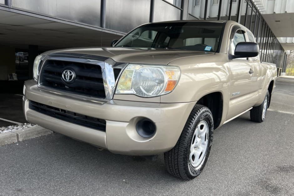 2005 Toyota Tacoma (N2X0 2005-2015) sold for $12,100