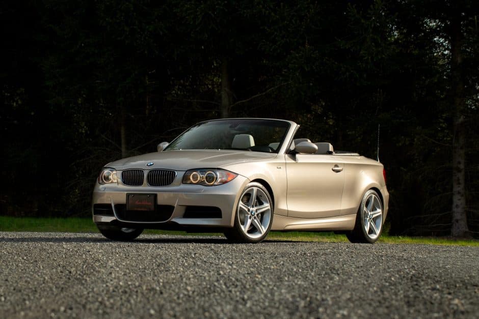 2009 BMW E82/E88 1-Series sold for $21,250