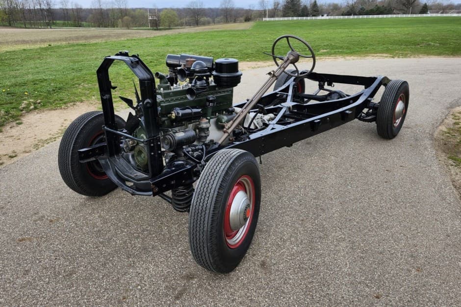 1939 Packard Eight sold for $3,225