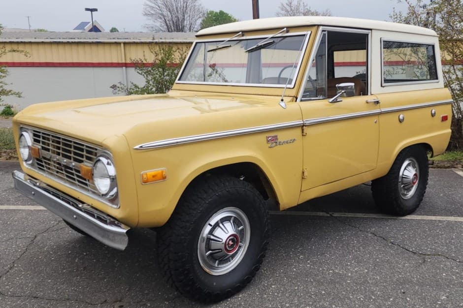 1972 Ford Bronco U13/U14/U15 1966-1977 sold for $39,000