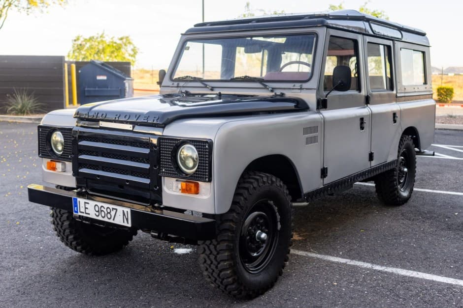 1987 Land Rover Series 109 sold for $18,750